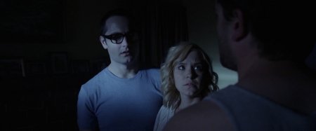 За вратами (2016) За вратами (2016)