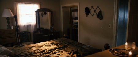 Дом напротив (2016)