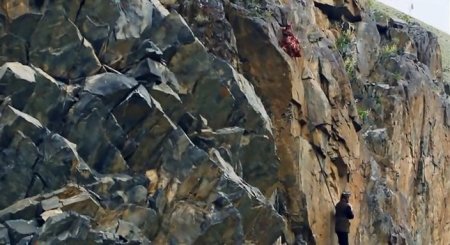 Охотница с орлом (2016)