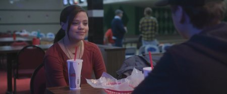 Под Личиной (2016)