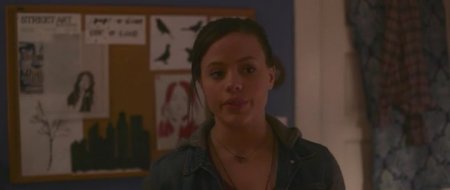 Под Личиной (2016)